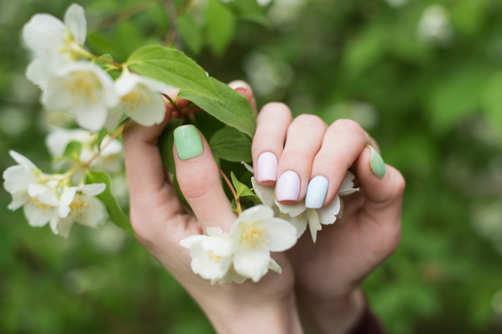 simple spring nails